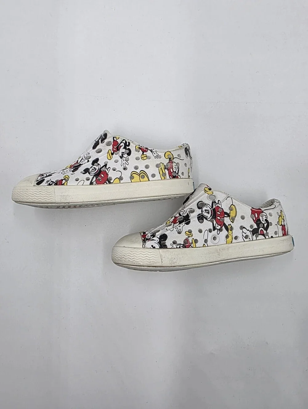Native x Disney Jefferson toddler Mickey Mouse shoes size 5